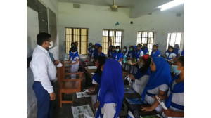 সদর ও শিবগঞ্জে  বিদ্যালয় পরিদর্শন জেলা প্রশাসকের মাস্ক সাবান ও নেইলকার্টার বিতরণ