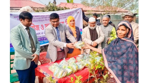 গোমস্তাপুরের আশ্রয়ণ প্রকল্পের উপকারভোগীদের মধ্যে সুবাতাস বইছে - জেলা প্রশাসক একেএম গালিভ খাঁন