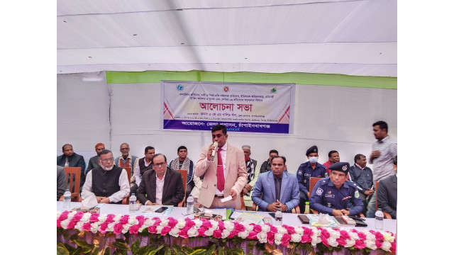 বাল্যবিয়ে প্রতিরোধসহ বিভিন্ন বিষয়ে স্থানীয়দের নিয়ে জেলা প্রশাসনের আলোচনা সভা