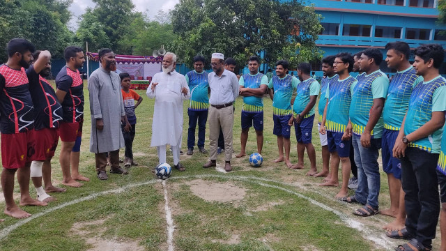 নামোশংকরবাটী উচ্চ বিদ্যালয়ে মিনি ফুটবল টুর্ণামেন্ট শুরু