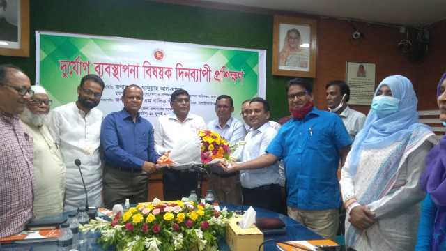 করোনা প্রতিরোধে মডেল চাঁপাইনবাবগঞ্জ জনপ্রশাসন পদক পাচ্ছে চারজন