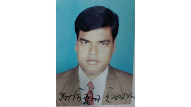 ঋণ খেলাপির দায়ে শিবগঞ্জের ব্যবসায়ী সাদিকুল গ্রেফতার