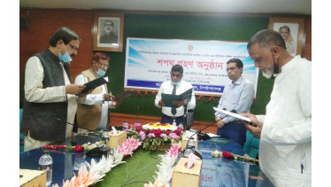 ভোলাহাটের তিন ইউপির নবনির্বাচিত চেয়ারম্যানের শপথগ্রহণ