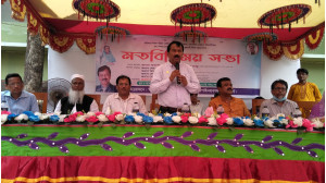 চাঁপাইনবাবগঞ্জে স্বাধীনতা শিক্ষক পরিষদের মতবিনিময় 