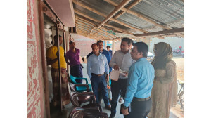 চাঁপাইনবাবগঞ্জে বেশি দামে সার বিক্রি করায় জরিমানা