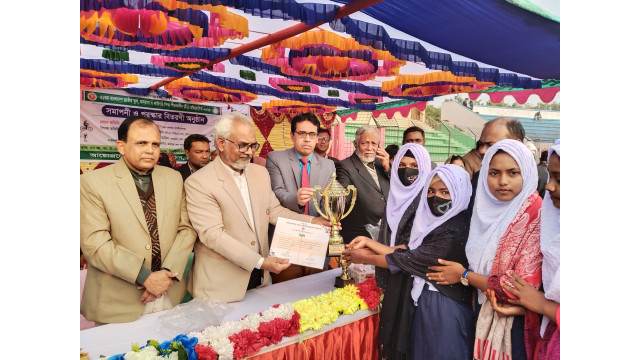 চাঁপাইনবাবগঞ্জে শীতকালীন ক্রীড়া প্রতিযোগিতার সমাপনী