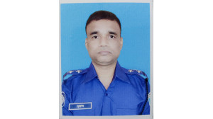 চাঁপাইনবাবগঞ্জে দুই মোটরসাইকেলের মুখোমুখি সংঘর্ষে  পুলিশের এসআই নিহত 