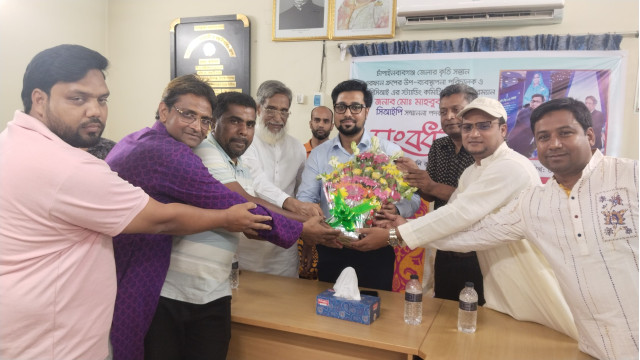 সিআইপি মাহবুব আলমকে সোনামসজিদ আমদানী রপ্তানিকারক গ্রুপের সংবর্ধনা