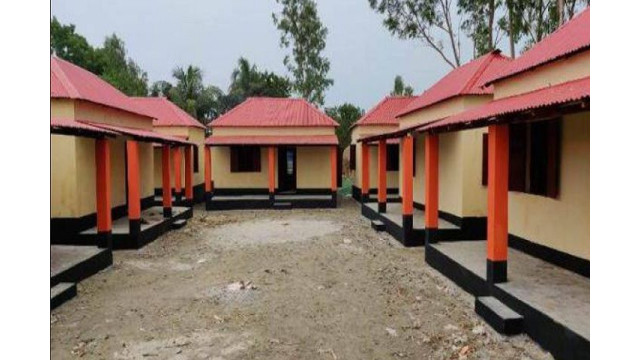 ভূমিহীন ও গৃহহীন মুক্ত হচ্ছে চাঁপাইনবাবগঞ্জ জেলা
