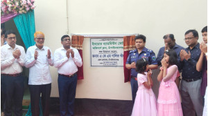 অফিসার্স ক্লাবে ইনডোর ব্যাডমিন্টন কোর্টের উদ্বোধন