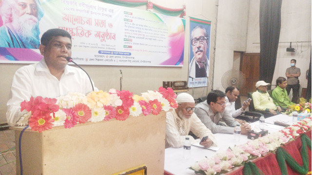 চাঁপাইনবাবগঞ্জে বিশ্বকবি রবীন্দ্রনাথ ঠাকুরের ১৬২ তম জন্মবার্ষিকী পালিত