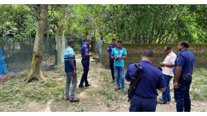 রানীহাটিতে পারিবারিক কবরস্থানে পুতে রাখা পরিত্যক্ত ককটেল বিষ্ফোরণ