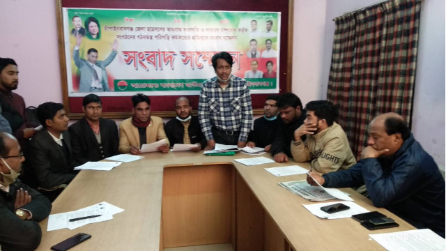 অছাত্র ও বিবাহিতদের দিয়ে ছাত্রদলের কমিটি গঠনের প্রতিবাদে সাংবাদিক সম্মেলন