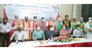চাঁপাইনবাবগঞ্জে ৯ গুণী ব্যক্তি ও এক সংগঠন পেল সম্মাননা পদক