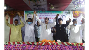 ভাইস চেয়ারম্যান নজরুলকে মেয়র প্রার্থী ঘোষনা করলেন হারুন এমপি 