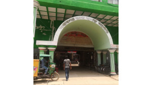 চাঁপাইনবাবগঞ্জে বিশেষ লকডাউন  শেষে মার্কেট খোলা হলেও  ক্রেতা কম 