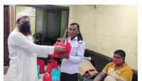 মনিরুজ্জামান বাবলুর নিজ উদ্যোগে কর্মহীন শ্রমিকদের মাঝে খাদ্য সামগ্রী বিতরণ