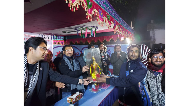 দ্বারিয়াপুর ফেন্ড সার্কেল ব্যাডমিন্টন প্রতিযোগিতার ফাইনাল অনুষ্ঠিত