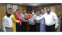 বিদায়ী জেলা প্রশাসক এ জেড এম নুরুল হককে চেম্বার, এরফান গ্রুপ ও চাল কল মালিক গ্রুপের সংবর্ধনা