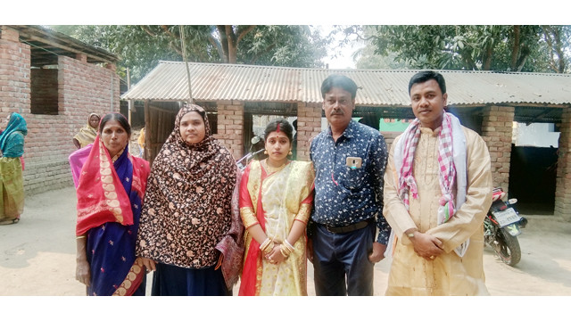 ৮ লক্ষাধিক টাকা খরচ করে হিন্দু মেয়ের বিয়ে দিলেন প্যানেল চেয়ারম্যান তাসেম আলী