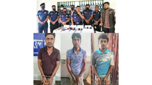 ভোলাহাট-শিবগঞ্জ সড়কে যানবাহনে ডাকাতি : ৩ জন গ্রেপ্তার,  পুলিশের  অভিযান অব্যাহত 