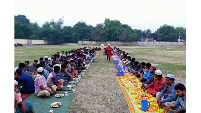 দেবীনগর রক্তের বন্ধনের ইফতার অনুষ্ঠিত
