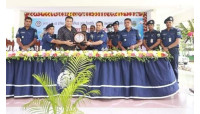 রাজশাহী রেঞ্জের ডিআইজিকে বদলিজনিত সংবর্ধনা দিল চাঁপাইনবাবগঞ্জ জেলা পুলিশ