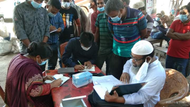মাস্ক ব্যবহার না করায় ভ্রাম্যমাণ আদালতে জরিমানা
