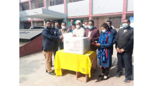 চাঁপাইনবাবগঞ্জে এসেছে চার কাটন করোনা প্রতিরোধের ভ্যাকসিন- দেয়া শুরু ৭ ফেব্রুয়ারি