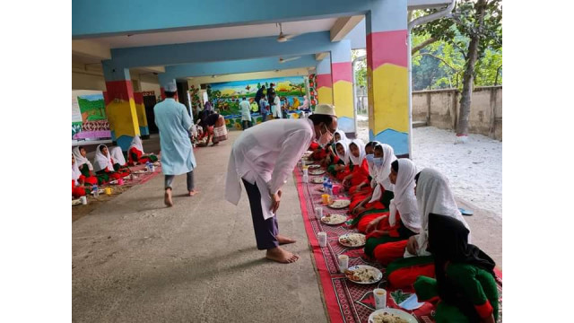 এতিমদের নিয়ে ইফতার করলেন ডা. গোলাম রাব্বানী