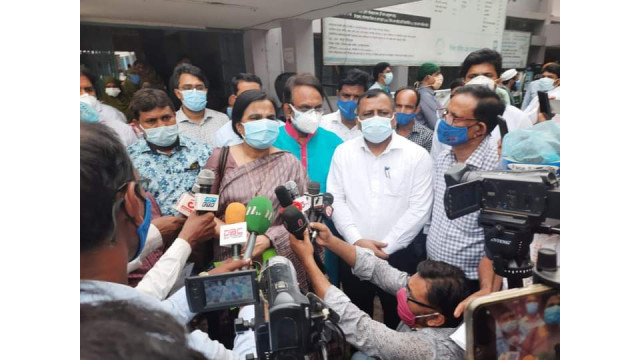 চাঁপাইনবাবগঞ্জের করোনা পরিস্থিতি দেখে গেলেন ডা. সেব্রিনা ফ্লোরা স্বাস্থ্যবিধি মেনে চলার আহ্বান