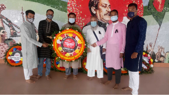 শোক দিবস উপলক্ষে এরফান গ্রুপের শ্রদ্ধাঞ্জলি