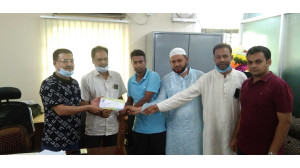 ফুটবলার রুবেলকে গ্রামীণ ট্রাভেলস্ এর চেয়ারম্যানের আর্থিক সহায়তা 