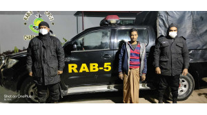 ১৯৭ বোতল ফেনসিডিলসহ শিবগঞ্জে ১ জনকে গ্রেপ্তার করেছে র‌্যাব 