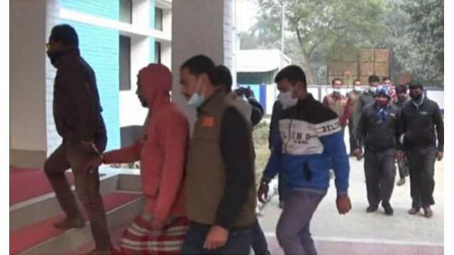চাঁপাইনবাবগঞ্জে ভুয়া সনদ চক্রের ৪জনসহ আটক ১২