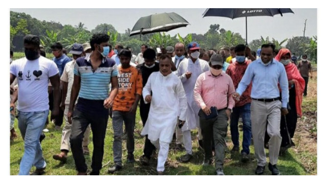 গোমস্তাপুরে খাস জমি দখলমুক্ত করলো জেলা প্রশাসন