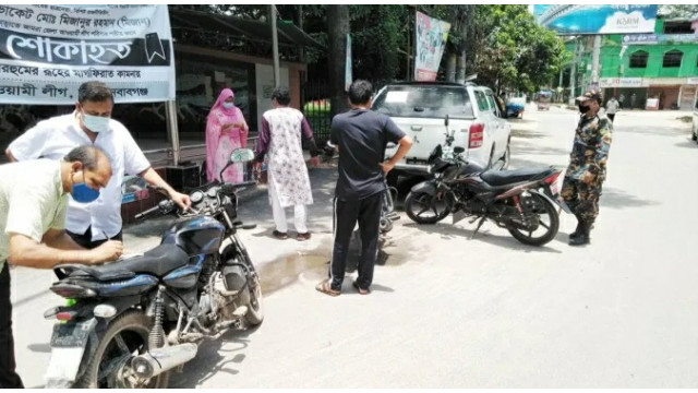 কঠোর লকডাউনের ৯ম দিন : চাঁপাইনবাবগঞ্জে ১১৬ মামলায় ৮৭ ৬৫০ টাকা জরিমানা