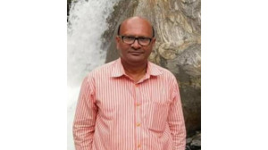 আমনুরা বুলন্দ শাহ কলেজের অধ্যক্ষ  ডিউক আর নেই