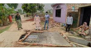 চাঁপাই নিউজে সংবাদ প্রকাশের ২৪ ঘন্টার মধ্যেই শুরু হলো ভাঙ্গা ড্রেনের ঢালায়ের কাজ