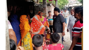 ভোটারদের দ্বারে দ্বারে স্বতন্ত্র প্রার্থী লিটন- উন্নত পৌরসভা গড়ার প্রতিশ্রুতি 