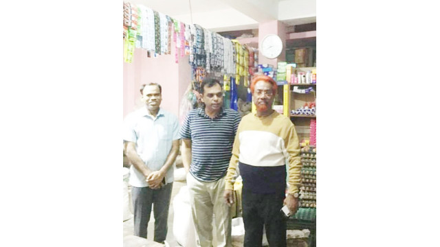 দ্রব্যমূল্যের মূল্যবৃদ্ধি রোধে জেলা প্রশাসক ও চেম্বার সভাপতি এরফান আলীর বাজার পরিদর্শন