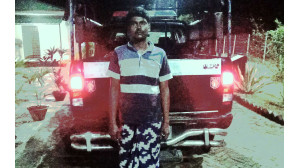 হায়াতের মোড় থেকে ২ কেজি গাঁজাসহ বাবুল  গ্রেফতার 