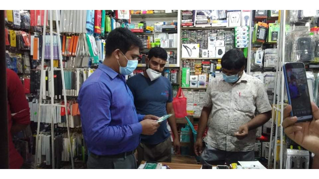 চাঁপাইনবাবগঞ্জে জাতীয় ভোক্তা অধিকার সংরক্ষণ অধিদপ্তরের অভিযানে জরিমানা