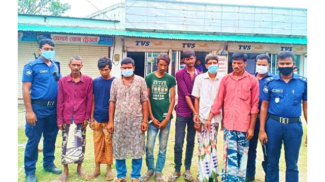 চাঁপাইনবাবগঞ্জে ৮ জন মাদকসেবিকে কারাদন্ড প্রদান