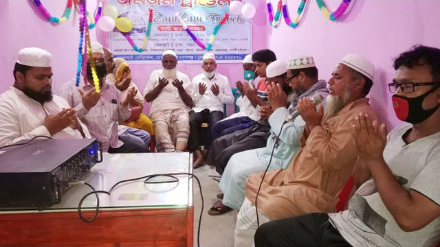 ভোলাহাটে জমজম ট্রাভেলস্ এর উদ্বোধন