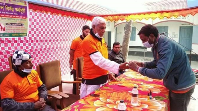 গোমস্তাপুরে বিনামূল্যে রক্তের গ্রুপ নির্ণয়
