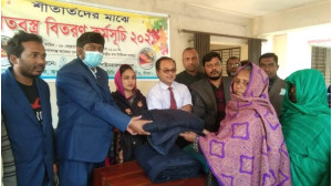 চাঁপাইনবাবগঞ্জে এডাবের উদ্যোগে কম্বল বিতরণ