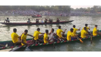 গোমস্তাপুরে ঐতিহ্যবাহী নৌকা বাইচ প্রতিযোগিতার উদ্বোধন