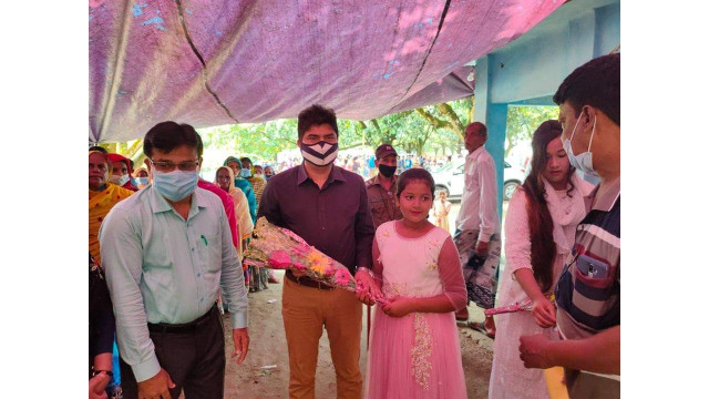 চাঁপাই গ্রামীণ পানি ব্যবস্থাপনা সমবায় সমিতির নির্বাচন পরিদর্শন করলেন যুগ্ন নিবন্ধক আব্দুল মজিদ