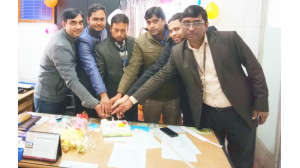 গোমস্তাপুর শাখার সোনালী ব্যাংক ব্যবস্থাপক শহিদুল ইসলাম কে সংবর্ধনা প্রদান 